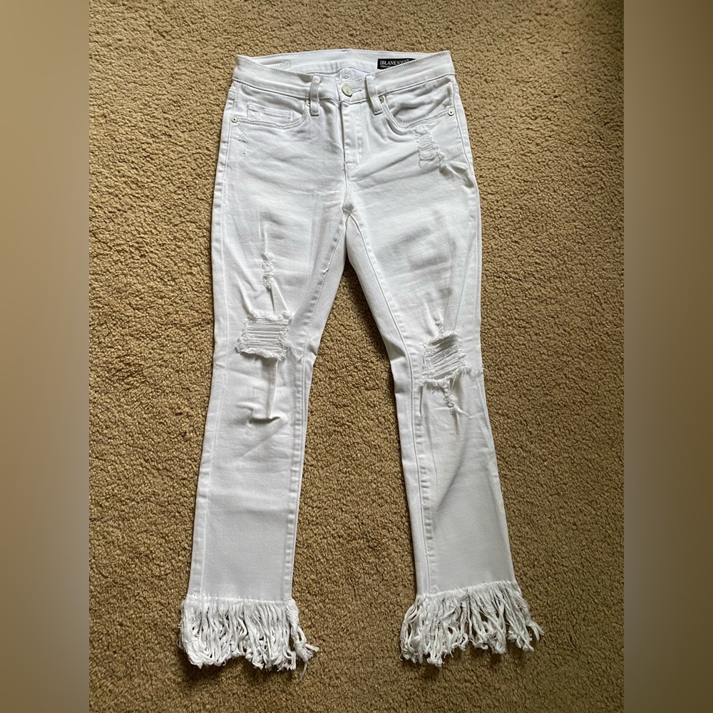 BLANK NYC cropped girlfriend jeans